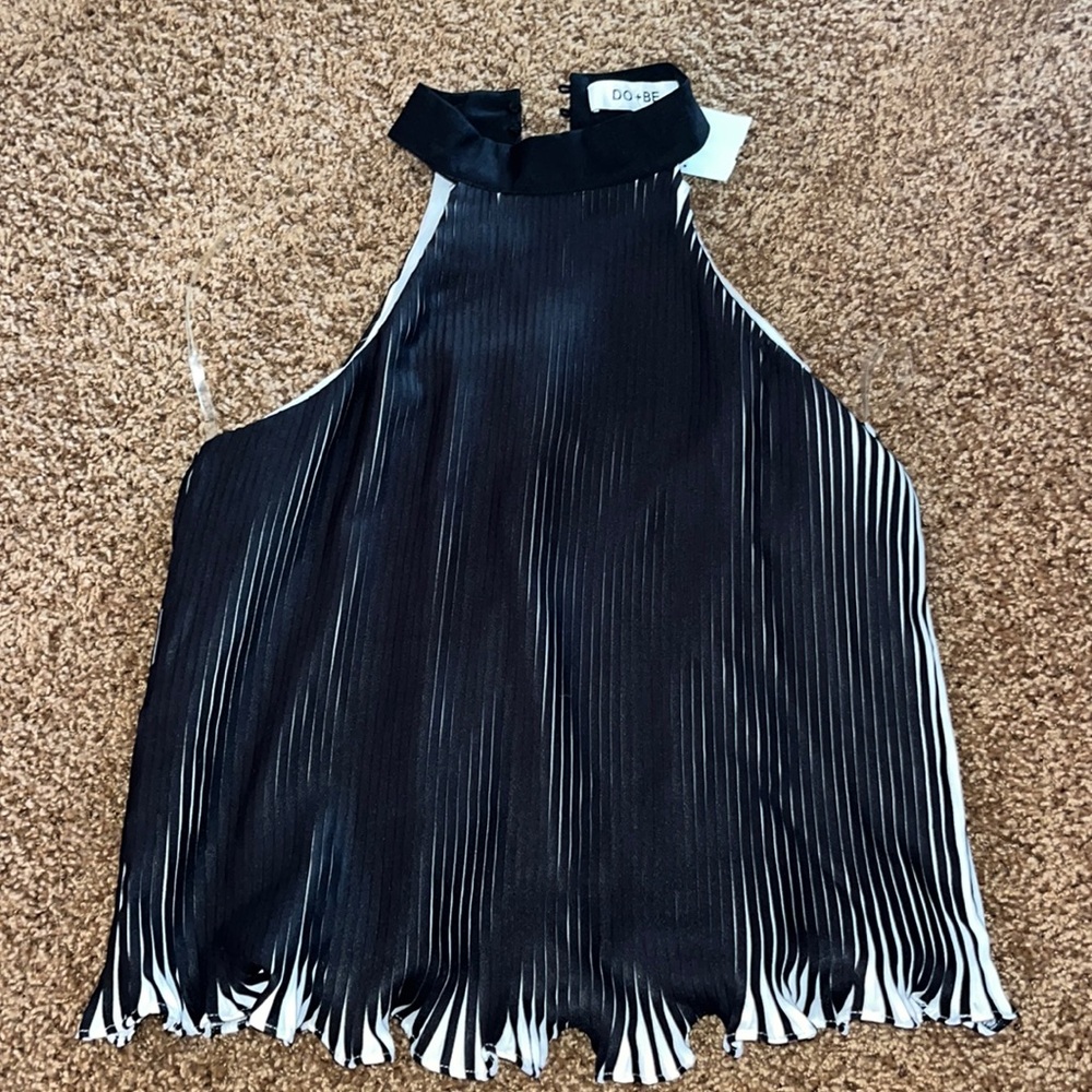 DO + BE Black and White Pleated Halter Top BRAND NEW